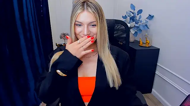 SelenaeMoore online show from 30, 11, 2025