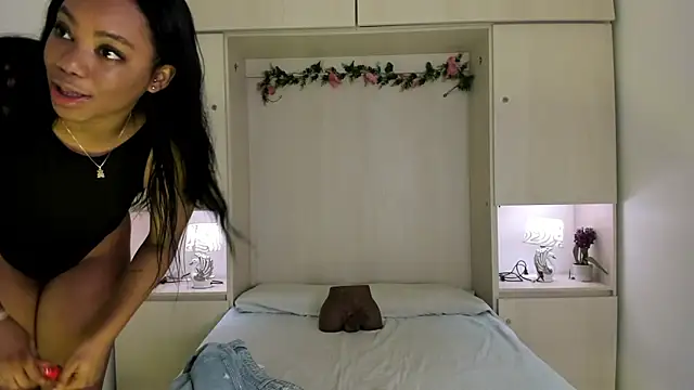 KendallRosse1 online show from 19, 4, 2026