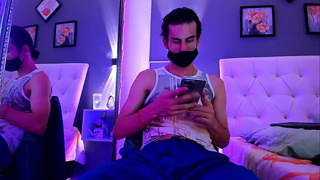 Elias Snow  online show from 25, 9, 2025