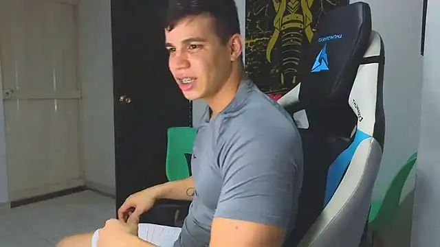 Ethanstill1 online show from 11, 3, 2025