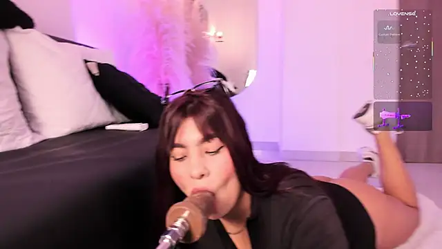 Danna adams01 online show from 14, 1, 2026