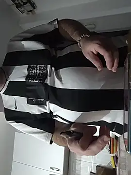 Snapshot of Maryo0001 chatting on 10, 11, 2025 Maryo0001 online show from 10, 11, 2025