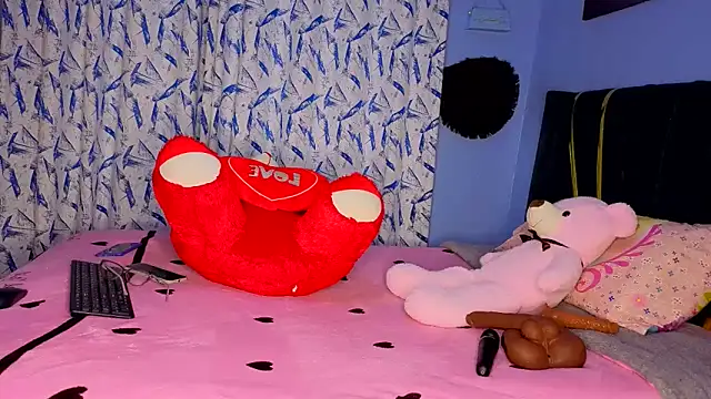 Cherriikenzie online show from 5, 6, 2026