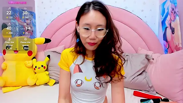 Nao  Chan  online show from 18, 2, 2025