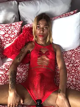 Snapshot of Kylie_Hairy_Bbc chatting on 1, 6, 2026 Kylie Hairy Bbc online show from 1, 6, 2026