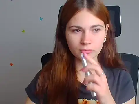 Snapshot of Loon_Amore chatting on 8, 11, 2025 Loon Amore online show from 8, 11, 2025