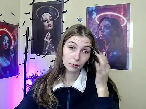 StrangerGi online show from 15, 10, 2025