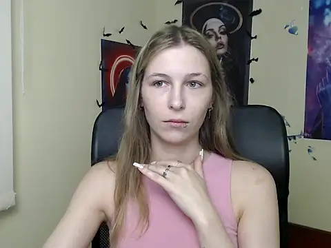 StrangerGi online show from 17, 6, 2026