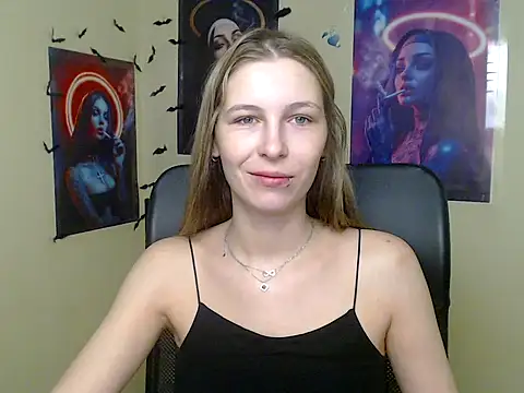 Snapshot of StrangerGi chatting on 28, 5, 2026 StrangerGi online show from 28, 5, 2026