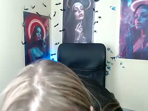 Snapshot of StrangerGi chatting on 24, 4, 2026 StrangerGi online show from 24, 4, 2026