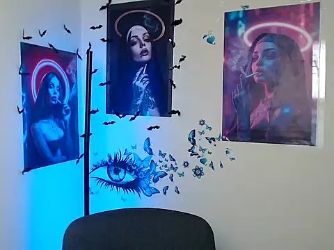 StrangerGi online show from 10, 10, 2025