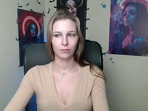Snapshot of StrangerGi chatting on 9, 5, 2026 StrangerGi online show from 9, 5, 2026
