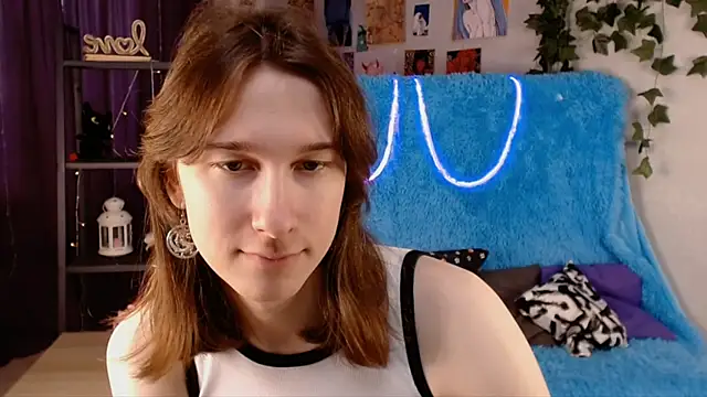 Hermione Reid online show from 23, 1, 2025