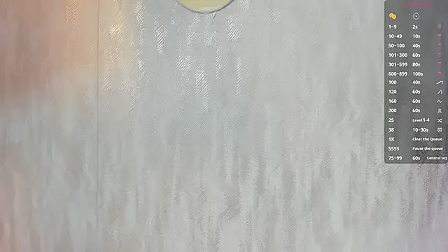 MelanieRioss online show from 7, 11, 2025