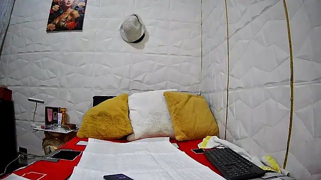 Mendoza Amaranata online show from 23, 4, 2026