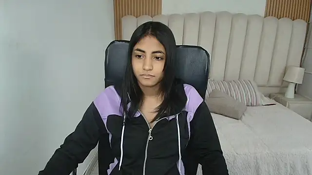 shaneelle online show from 9, 4, 2026