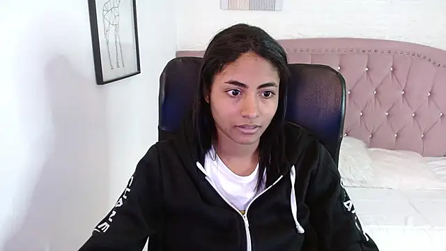 shaneelle online show from 1, 11, 2025