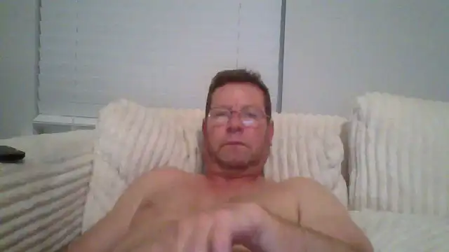 Goldenbear3111 online show from 11, 6, 2026