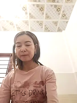 Sexy-ladyboobs20 online show from 31, 10, 2025