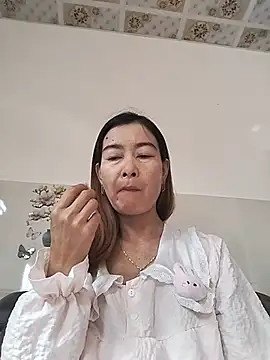 Sexy-ladyboobs20 online show from 2, 6, 2026