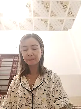 Sexy-ladyboobs20 online show from 22, 10, 2025