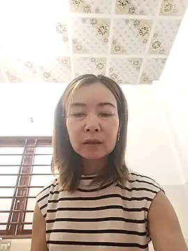 Sexy-ladyboobs20 online show from 23, 10, 2025