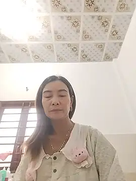 Sexy-ladyboobs20 online show from 24, 5, 2026