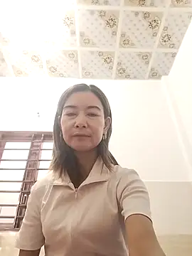 Sexy-ladyboobs20 online show from 28, 11, 2025