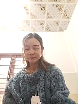 Sexy-ladyboobs20 online show from 20, 12, 2025