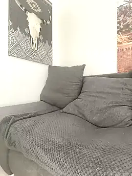 XXJulieXXhot online show from 1, 2, 2026