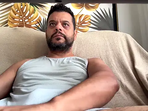 HornyBeachBoyBR online show from 23, 4, 2026