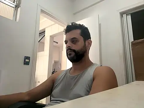 HornyBeachBoyBR online show from 28, 4, 2026