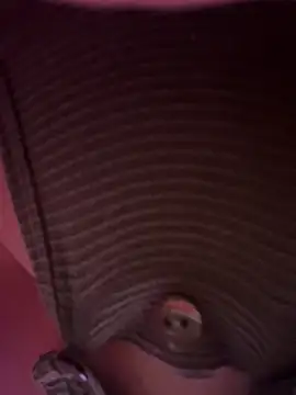 izanmiller2001 online show from 22, 2, 2026