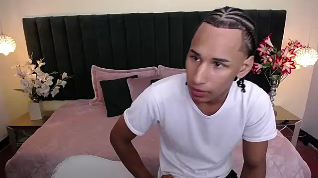 Snapshot of soft_attraction chatting on 14, 10, 2025 soft attraction online show from 14, 10, 2025