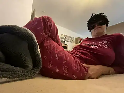 Marilou1983 online show from 29, 11, 2025