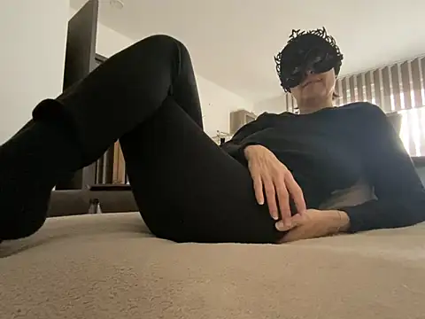 Marilou1983 online show from 16, 2, 2026