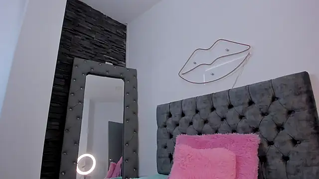 amber martinez online show from 13, 9, 2025