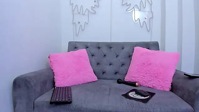 amber martinez online show from 23, 2, 2025