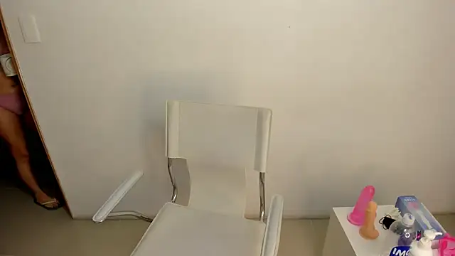 amber martinez online show from 21, 3, 2025