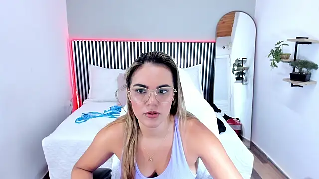 Stacey white  online show from 8, 7, 2026