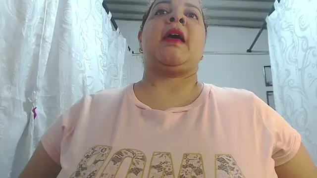 Snapshot of mia_donatto369 chatting on 29, 5, 2026 mia donatto369 online show from 29, 5, 2026