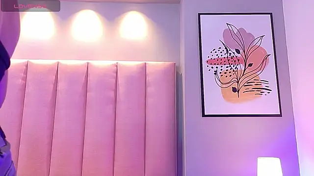 Snapshot of KeilyRoss chatting on 27, 11, 2025 KeilyRoss online show from 27, 11, 2025