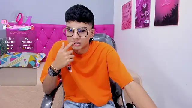 Noha scott online show from 11, 10, 2025