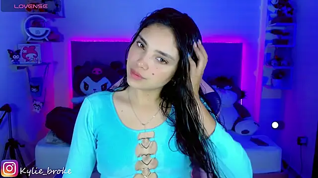 Kylie brokee online show from 28, 1, 2025