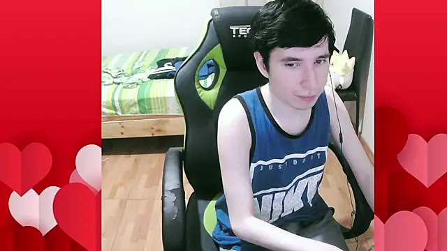 Twink martinboy online show from 7, 3, 2025