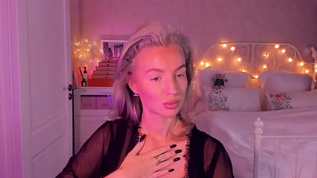 aestetick online show from 17, 11, 2025