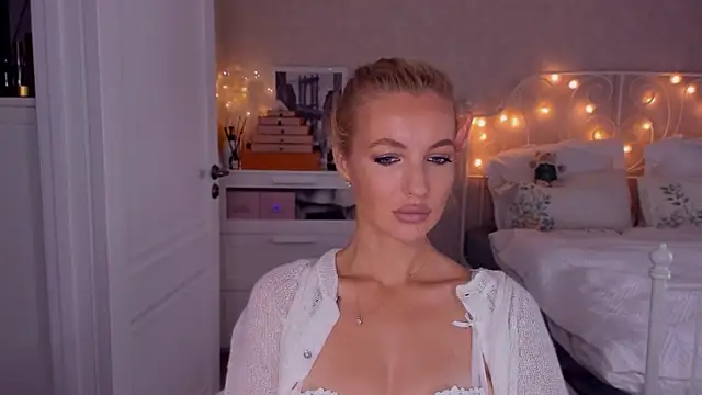 aestetick online show from 9, 10, 2025