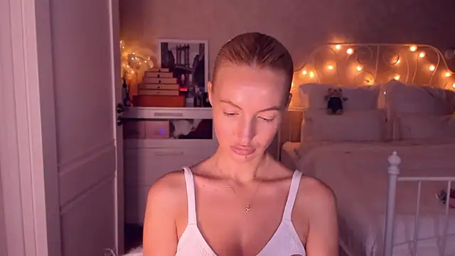 aestetick online show from 9, 1, 2026