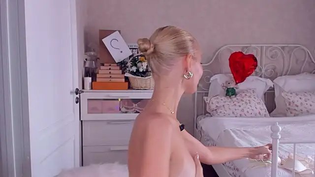 aestetick online show from 7, 3, 2026