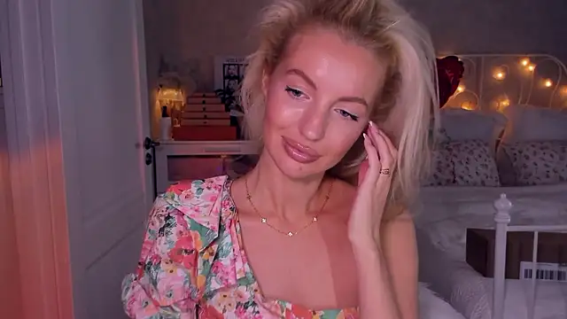 aestetick online show from 6, 3, 2026